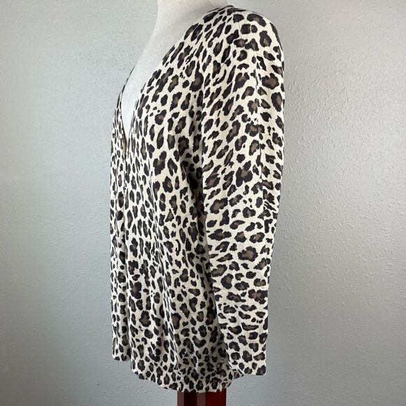 Covington Button Down Leopard Print Cardigan Sweater Top Size XL EUC - Picture 3 of 7
